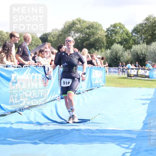 25.08.2024 - Elbe Triathlon Hamburg H.Heesch http://msf.ph/oto/6878104 25.08.2024 12:09:46 Ziel 518, 1653 meine-sportfotos.de