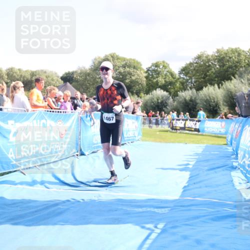25.08.2024 - Elbe Triathlon Hamburg H.Heesch http://msf.ph/oto/6878108 25.08.2024 11:47:50 Ziel 462, 1467, 1565 meine-sportfotos.de