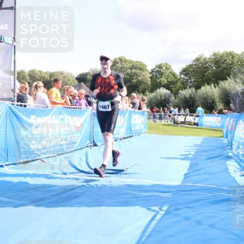 25.08.2024 - Elbe Triathlon Hamburg H.Heesch http://msf.ph/oto/6878114 25.08.2024 11:47:50 Ziel 462, 1467, 1565 meine-sportfotos.de