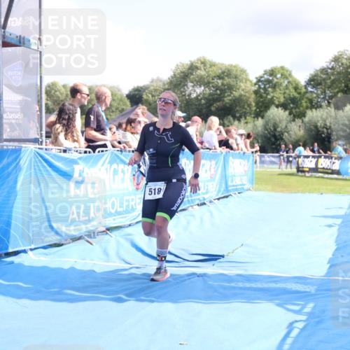 25.08.2024 - Elbe Triathlon Hamburg H.Heesch http://msf.ph/oto/6878115 25.08.2024 12:09:46 Ziel 518, 1653 meine-sportfotos.de