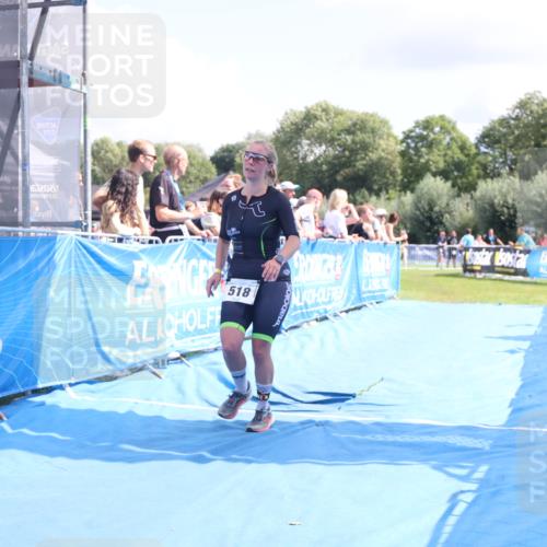 25.08.2024 - Elbe Triathlon Hamburg H.Heesch http://msf.ph/oto/6878119 25.08.2024 12:09:47 Ziel 518, 1653 meine-sportfotos.de