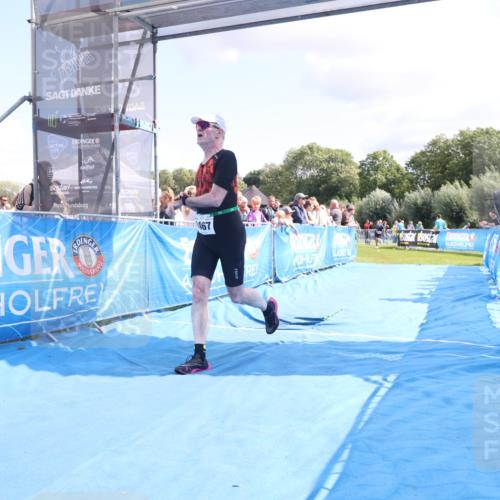 25.08.2024 - Elbe Triathlon Hamburg H.Heesch http://msf.ph/oto/6878129 25.08.2024 11:47:51 Ziel 462, 1467, 1565 meine-sportfotos.de