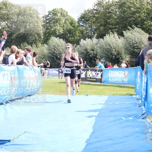 25.08.2024 - Elbe Triathlon Hamburg H.Heesch http://msf.ph/oto/6878135 25.08.2024 12:10:09 Ziel 453, 1673 meine-sportfotos.de