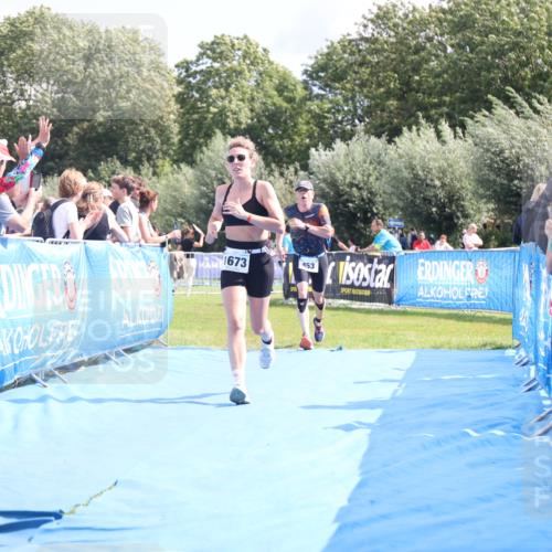 25.08.2024 - Elbe Triathlon Hamburg H.Heesch http://msf.ph/oto/6878144 25.08.2024 12:10:10 Ziel 453, 1673 meine-sportfotos.de