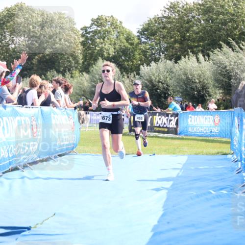 25.08.2024 - Elbe Triathlon Hamburg H.Heesch http://msf.ph/oto/6878146 25.08.2024 12:10:10 Ziel 453, 1673 meine-sportfotos.de