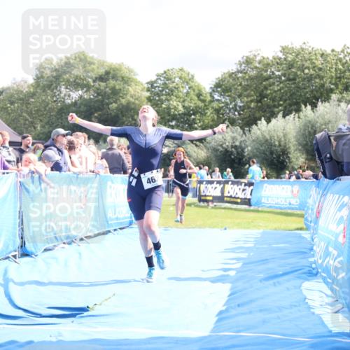 25.08.2024 - Elbe Triathlon Hamburg H.Heesch http://msf.ph/oto/6878149 25.08.2024 11:47:56 Ziel 462, 635, 1467, 1565 meine-sportfotos.de