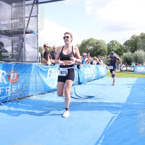 25.08.2024 - Elbe Triathlon Hamburg H.Heesch http://msf.ph/oto/6878180 25.08.2024 12:10:12 Ziel 453, 1673 meine-sportfotos.de