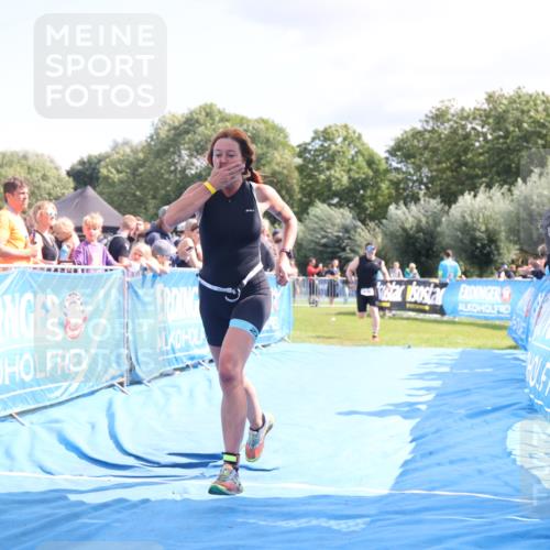 25.08.2024 - Elbe Triathlon Hamburg H.Heesch http://msf.ph/oto/6878183 25.08.2024 11:47:59 Ziel 462, 635, 1565 meine-sportfotos.de