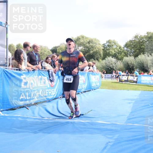 25.08.2024 - Elbe Triathlon Hamburg H.Heesch http://msf.ph/oto/6878196 25.08.2024 12:10:13 Ziel 453, 1673 meine-sportfotos.de