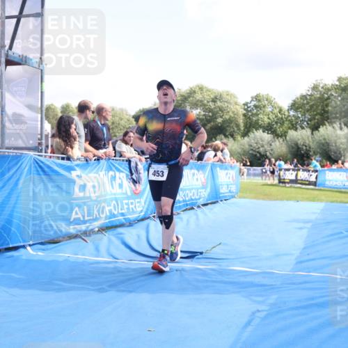 25.08.2024 - Elbe Triathlon Hamburg H.Heesch http://msf.ph/oto/6878201 25.08.2024 12:10:13 Ziel 453, 1673 meine-sportfotos.de