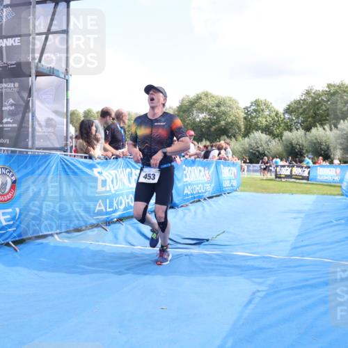 25.08.2024 - Elbe Triathlon Hamburg H.Heesch http://msf.ph/oto/6878208 25.08.2024 12:10:14 Ziel 453, 1673 meine-sportfotos.de