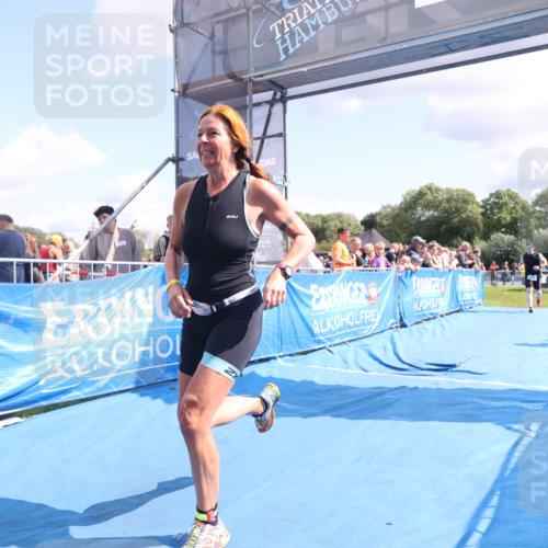 25.08.2024 - Elbe Triathlon Hamburg H.Heesch http://msf.ph/oto/6878217 25.08.2024 11:48:00 Ziel 462, 635, 1565 meine-sportfotos.de