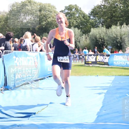 25.08.2024 - Elbe Triathlon Hamburg H.Heesch http://msf.ph/oto/6878218 25.08.2024 12:10:22 Ziel 1593, 1638 meine-sportfotos.de