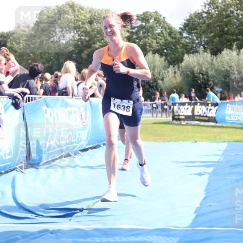 25.08.2024 - Elbe Triathlon Hamburg H.Heesch http://msf.ph/oto/6878222 25.08.2024 12:10:22 Ziel 1593, 1638 meine-sportfotos.de