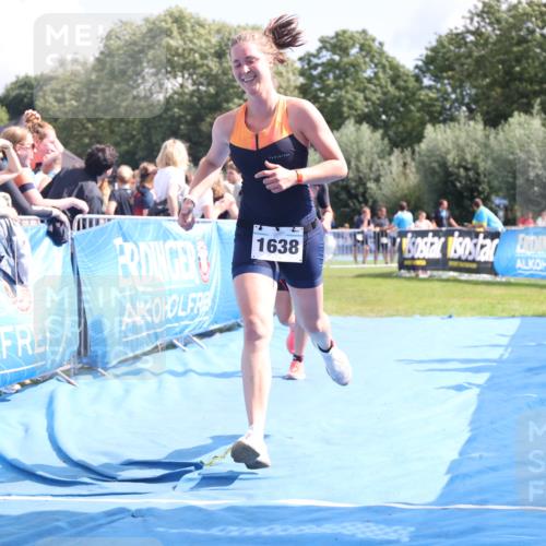 25.08.2024 - Elbe Triathlon Hamburg H.Heesch http://msf.ph/oto/6878224 25.08.2024 12:10:22 Ziel 1593, 1638 meine-sportfotos.de