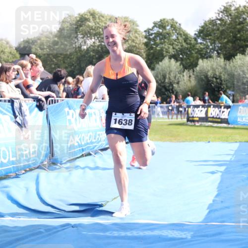 25.08.2024 - Elbe Triathlon Hamburg H.Heesch http://msf.ph/oto/6878229 25.08.2024 12:10:23 Ziel 1593, 1624, 1638 meine-sportfotos.de
