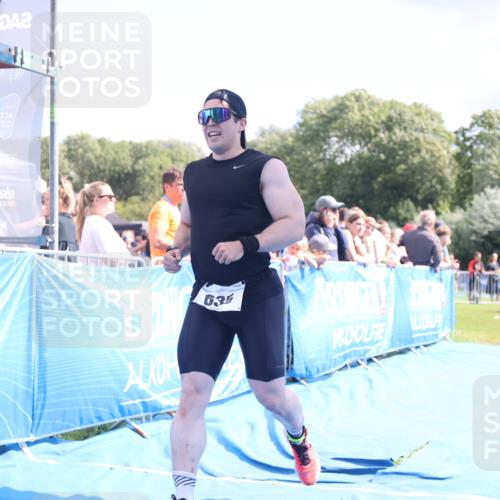 25.08.2024 - Elbe Triathlon Hamburg H.Heesch http://msf.ph/oto/6878240 25.08.2024 11:48:03 Ziel 462, 635, 1565 meine-sportfotos.de