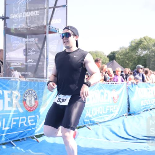 25.08.2024 - Elbe Triathlon Hamburg H.Heesch http://msf.ph/oto/6878257 25.08.2024 11:48:03 Ziel 462, 635, 1565 meine-sportfotos.de