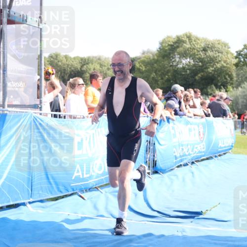25.08.2024 - Elbe Triathlon Hamburg H.Heesch http://msf.ph/oto/6878276 25.08.2024 11:48:17 Ziel 471, 1441 meine-sportfotos.de