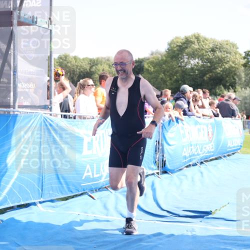 25.08.2024 - Elbe Triathlon Hamburg H.Heesch http://msf.ph/oto/6878278 25.08.2024 11:48:17 Ziel 471, 1441 meine-sportfotos.de