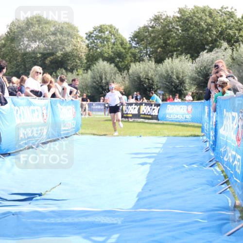 25.08.2024 - Elbe Triathlon Hamburg H.Heesch http://msf.ph/oto/6878286 25.08.2024 12:10:29 Ziel 1593, 1624, 1638 meine-sportfotos.de