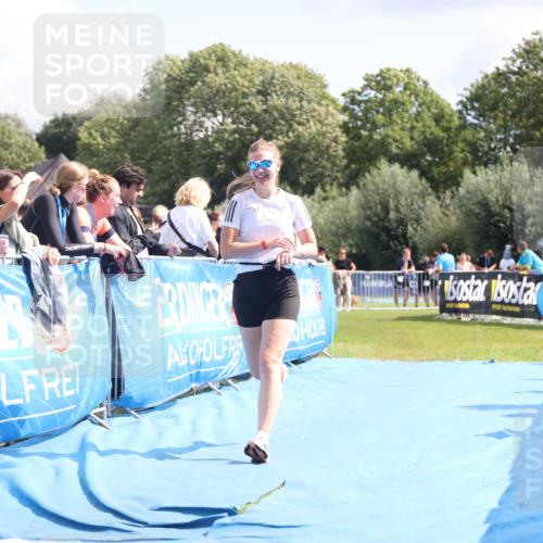 25.08.2024 - Elbe Triathlon Hamburg H.Heesch http://msf.ph/oto/6878292 25.08.2024 12:10:31 Ziel 1593, 1624 meine-sportfotos.de