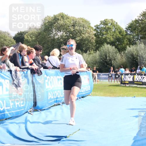 25.08.2024 - Elbe Triathlon Hamburg H.Heesch http://msf.ph/oto/6878294 25.08.2024 12:10:31 Ziel 1593, 1624 meine-sportfotos.de