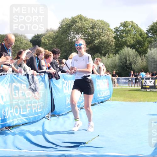 25.08.2024 - Elbe Triathlon Hamburg H.Heesch http://msf.ph/oto/6878299 25.08.2024 12:10:31 Ziel 1593, 1624 meine-sportfotos.de