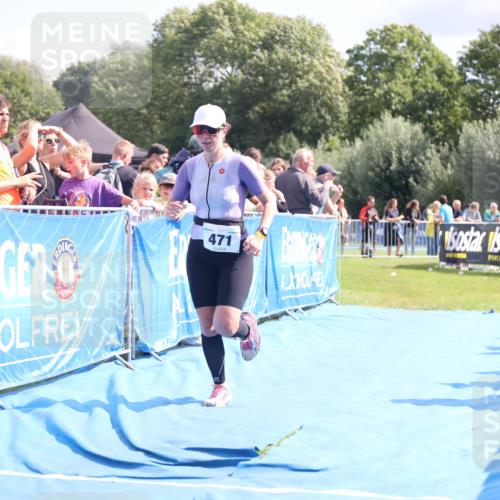 25.08.2024 - Elbe Triathlon Hamburg H.Heesch http://msf.ph/oto/6878300 25.08.2024 11:48:25 Ziel 471 meine-sportfotos.de