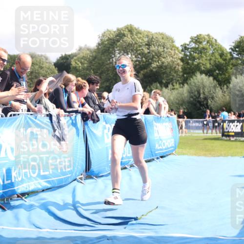 25.08.2024 - Elbe Triathlon Hamburg H.Heesch http://msf.ph/oto/6878301 25.08.2024 12:10:31 Ziel 1593, 1624 meine-sportfotos.de
