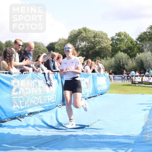 25.08.2024 - Elbe Triathlon Hamburg H.Heesch http://msf.ph/oto/6878307 25.08.2024 12:10:31 Ziel 1593, 1624 meine-sportfotos.de