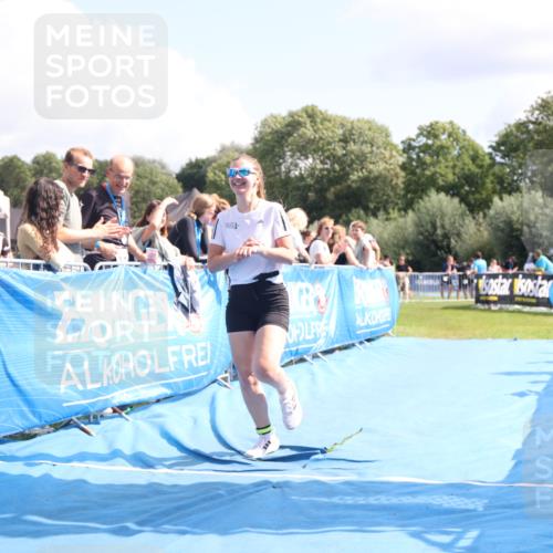 25.08.2024 - Elbe Triathlon Hamburg H.Heesch http://msf.ph/oto/6878309 25.08.2024 12:10:31 Ziel 1593, 1624 meine-sportfotos.de