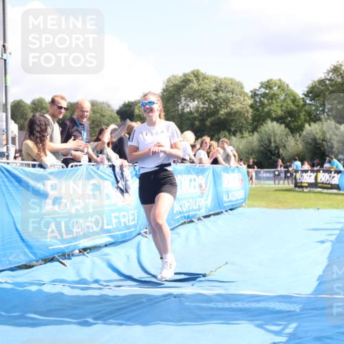 25.08.2024 - Elbe Triathlon Hamburg H.Heesch http://msf.ph/oto/6878311 25.08.2024 12:10:31 Ziel 1593, 1624 meine-sportfotos.de