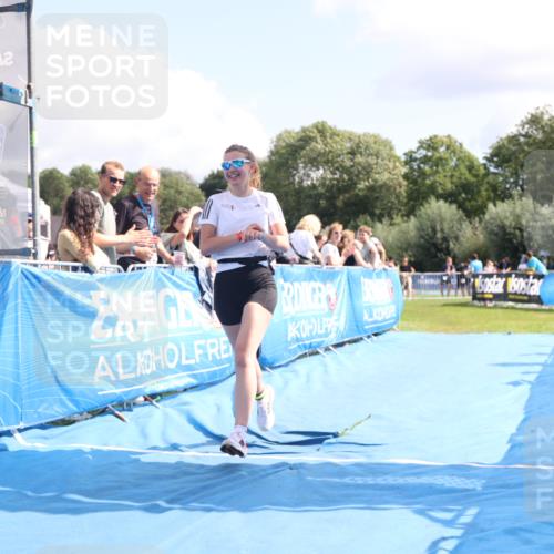 25.08.2024 - Elbe Triathlon Hamburg H.Heesch http://msf.ph/oto/6878312 25.08.2024 12:10:31 Ziel 1593, 1624 meine-sportfotos.de