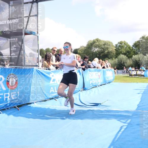 25.08.2024 - Elbe Triathlon Hamburg H.Heesch http://msf.ph/oto/6878320 25.08.2024 12:10:32 Ziel 1624 meine-sportfotos.de