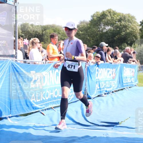 25.08.2024 - Elbe Triathlon Hamburg H.Heesch http://msf.ph/oto/6878321 25.08.2024 11:48:26 Ziel 471, 712 meine-sportfotos.de