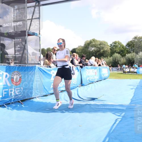 25.08.2024 - Elbe Triathlon Hamburg H.Heesch http://msf.ph/oto/6878322 25.08.2024 12:10:32 Ziel 1624 meine-sportfotos.de