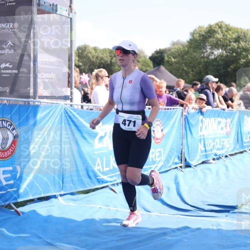 25.08.2024 - Elbe Triathlon Hamburg H.Heesch http://msf.ph/oto/6878328 25.08.2024 11:48:26 Ziel 471, 712 meine-sportfotos.de