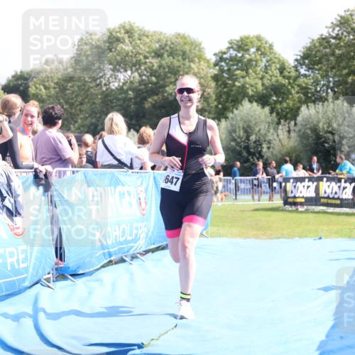 25.08.2024 - Elbe Triathlon Hamburg H.Heesch http://msf.ph/oto/6878334 25.08.2024 12:10:44 Ziel 1647 meine-sportfotos.de