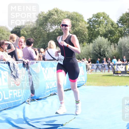 25.08.2024 - Elbe Triathlon Hamburg H.Heesch http://msf.ph/oto/6878341 25.08.2024 12:10:44 Ziel 1647 meine-sportfotos.de