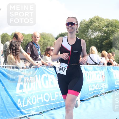 25.08.2024 - Elbe Triathlon Hamburg H.Heesch http://msf.ph/oto/6878343 25.08.2024 12:10:44 Ziel 1647 meine-sportfotos.de