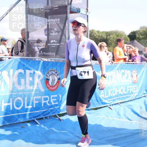 25.08.2024 - Elbe Triathlon Hamburg H.Heesch http://msf.ph/oto/6878344 25.08.2024 11:48:26 Ziel 471, 712 meine-sportfotos.de