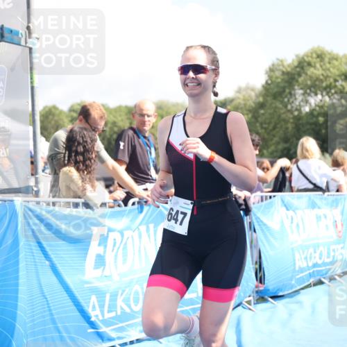 25.08.2024 - Elbe Triathlon Hamburg H.Heesch http://msf.ph/oto/6878349 25.08.2024 12:10:45 Ziel 1647 meine-sportfotos.de