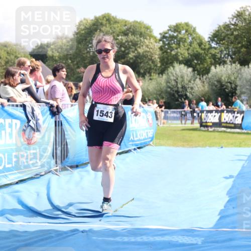25.08.2024 - Elbe Triathlon Hamburg H.Heesch http://msf.ph/oto/6878353 25.08.2024 12:11:02 Ziel 1543 meine-sportfotos.de