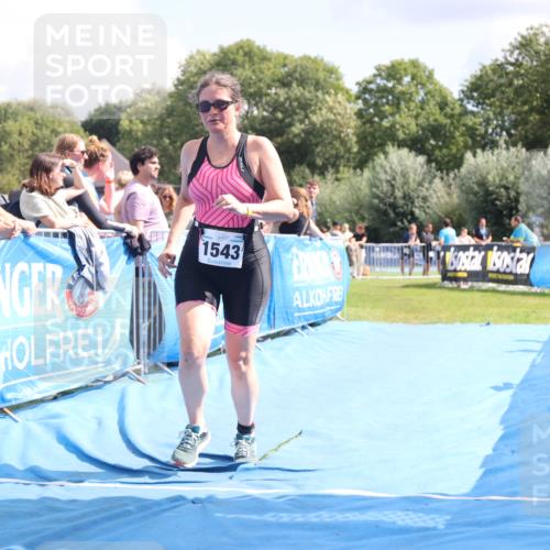 25.08.2024 - Elbe Triathlon Hamburg H.Heesch http://msf.ph/oto/6878359 25.08.2024 12:11:02 Ziel 1543 meine-sportfotos.de