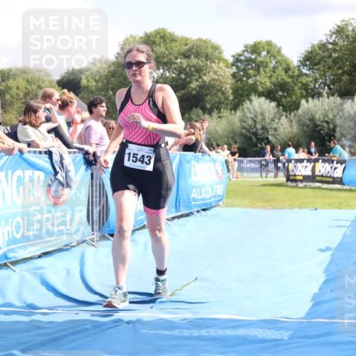 25.08.2024 - Elbe Triathlon Hamburg H.Heesch http://msf.ph/oto/6878361 25.08.2024 12:11:02 Ziel 1543 meine-sportfotos.de