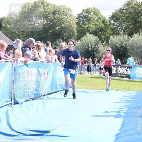 25.08.2024 - Elbe Triathlon Hamburg H.Heesch http://msf.ph/oto/6878366 25.08.2024 11:48:33 Ziel 712, 1437, 1473 meine-sportfotos.de