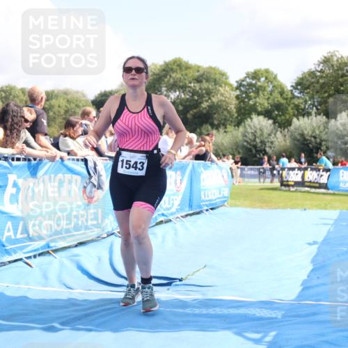 25.08.2024 - Elbe Triathlon Hamburg H.Heesch http://msf.ph/oto/6878373 25.08.2024 12:11:02 Ziel 1543 meine-sportfotos.de