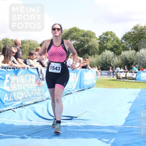 25.08.2024 - Elbe Triathlon Hamburg H.Heesch http://msf.ph/oto/6878375 25.08.2024 12:11:02 Ziel 1543 meine-sportfotos.de