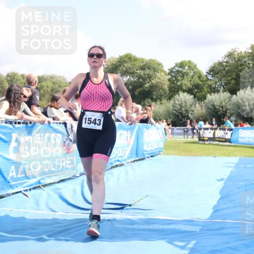 25.08.2024 - Elbe Triathlon Hamburg H.Heesch http://msf.ph/oto/6878376 25.08.2024 12:11:02 Ziel 1543 meine-sportfotos.de